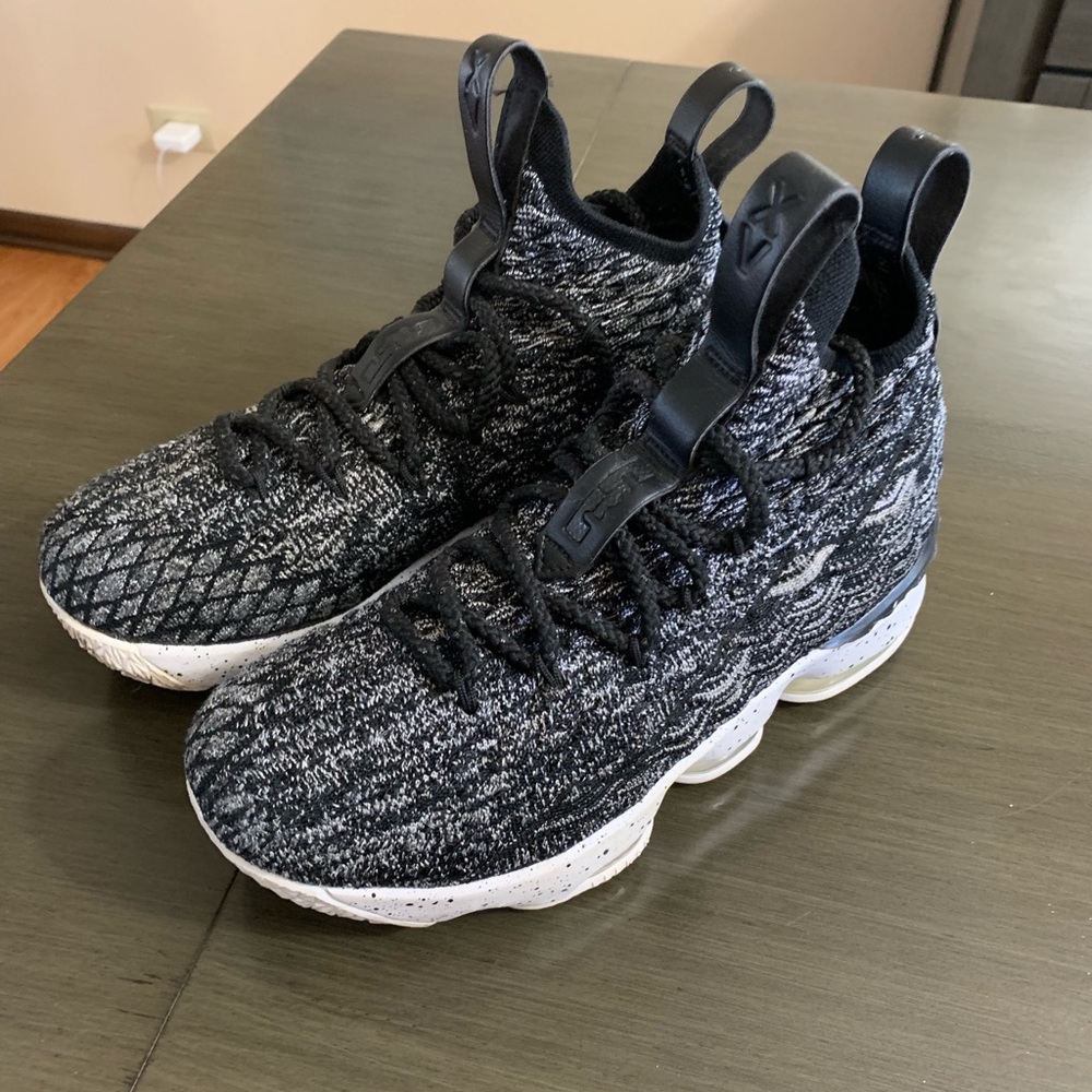 Used LeBron 15 Grade school boys size 4
